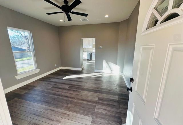 1408 E Houston Street, Tyler, TX 75702