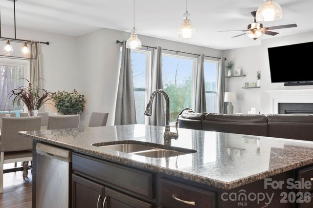 258 Crystal Heights Drive, Hendersonville, NC 28739