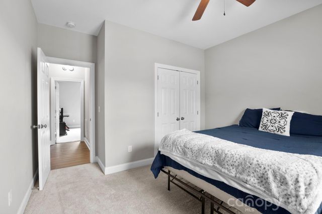 258 Crystal Heights Drive, Hendersonville, NC 28739