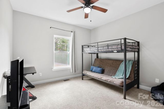 258 Crystal Heights Drive, Hendersonville, NC 28739