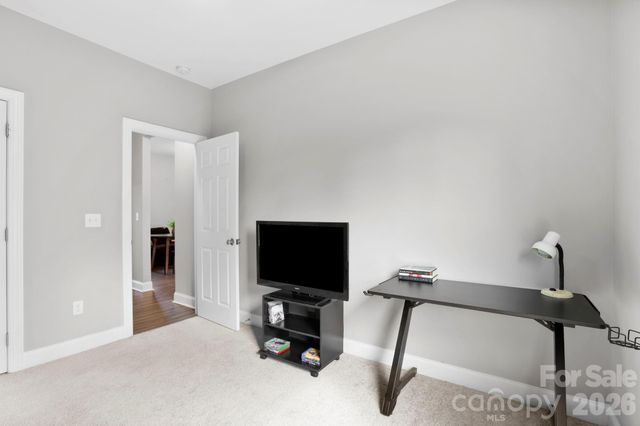 258 Crystal Heights Drive, Hendersonville, NC 28739