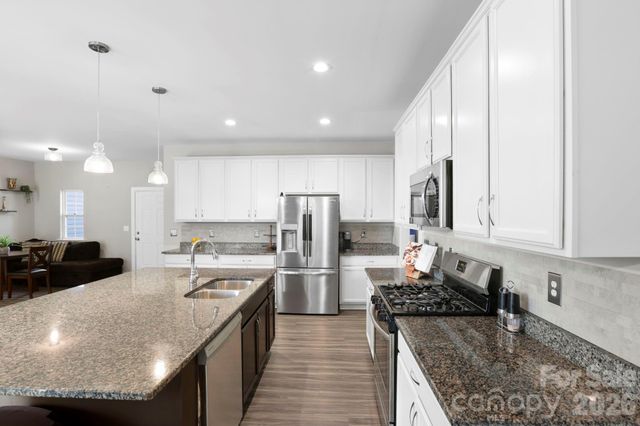 258 Crystal Heights Drive, Hendersonville, NC 28739