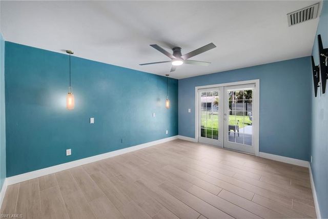 2212 SE 7th ST, Cape Coral, FL 33990