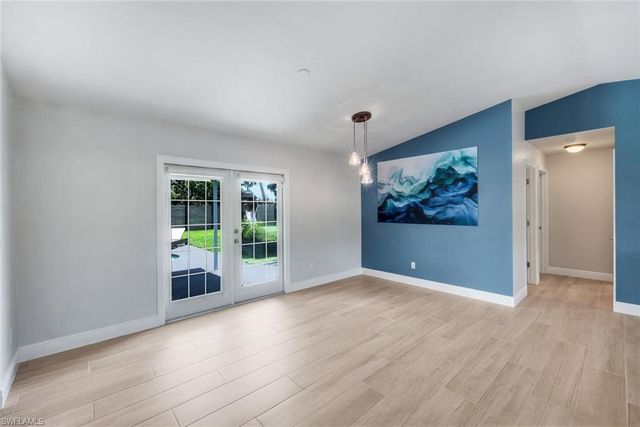 2212 SE 7th ST, Cape Coral, FL 33990