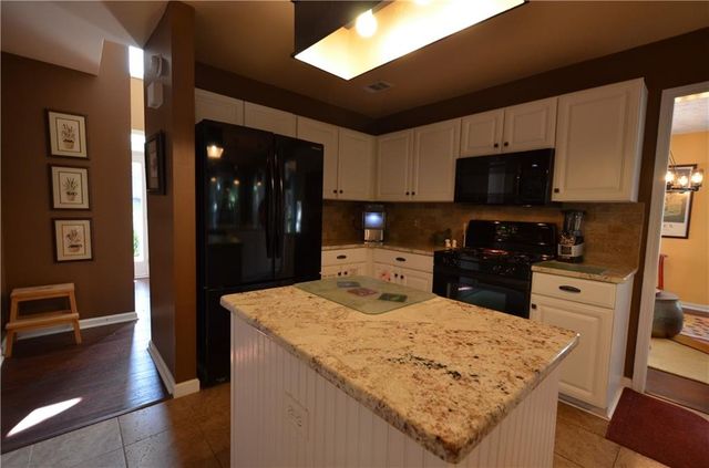 2513 Baysridge Drive NW, Kennesaw, GA 30152