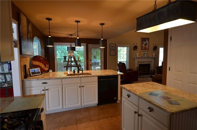 2513 Baysridge Drive NW, Kennesaw, GA 30152