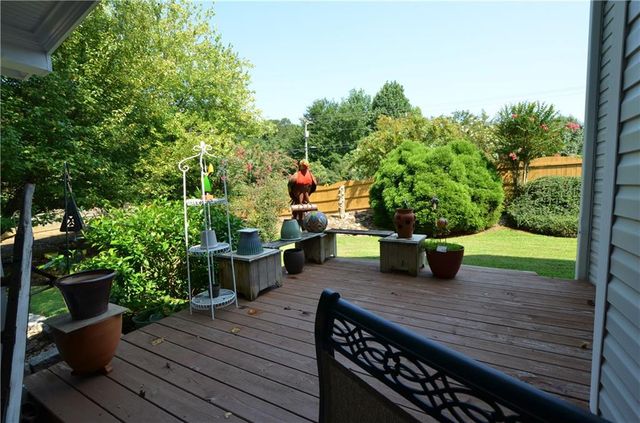 2513 Baysridge Drive NW, Kennesaw, GA 30152