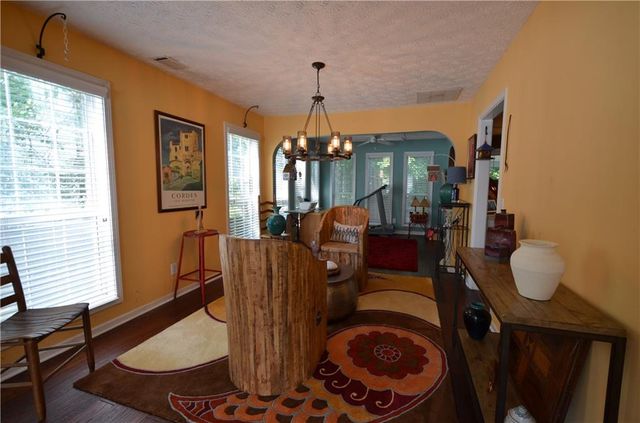 2513 Baysridge Drive NW, Kennesaw, GA 30152