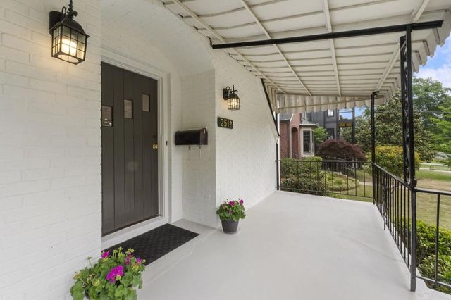 2512 Alston Drive SE, Atlanta, GA 30317