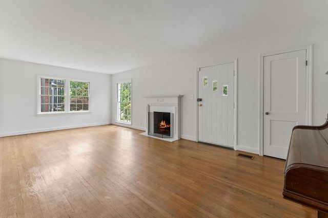 2512 Alston Drive SE, Atlanta, GA 30317