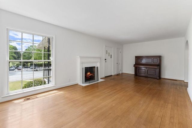 2512 Alston Drive SE, Atlanta, GA 30317