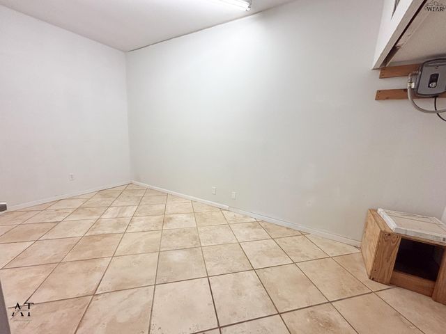 1110 E SYCAMORE DRIVE, Burkburnett, TX 76354