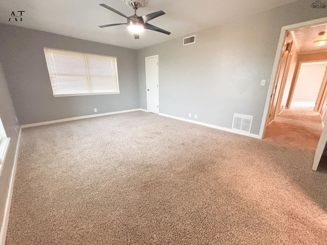 1110 E SYCAMORE DRIVE, Burkburnett, TX 76354