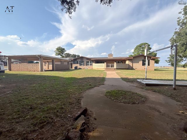 1110 E SYCAMORE DRIVE, Burkburnett, TX 76354