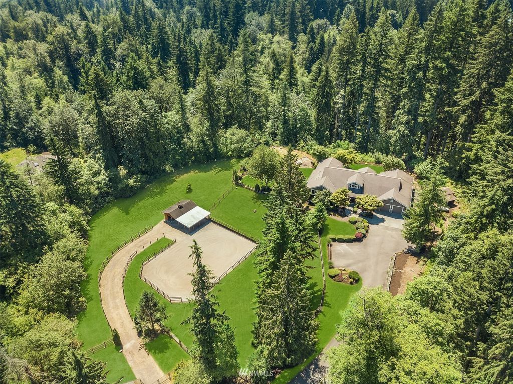 Image 1 of property listing at 18415 244th Avenue NE, Woodinville, WA 98077