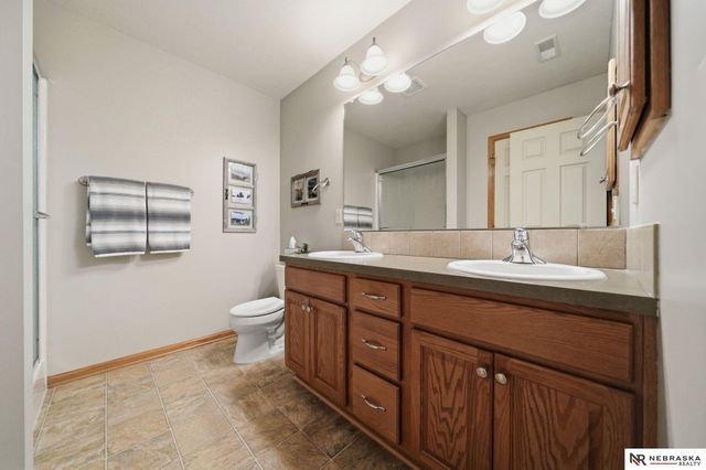 7835 S 34th Street Circle, Lincoln, NE 68516