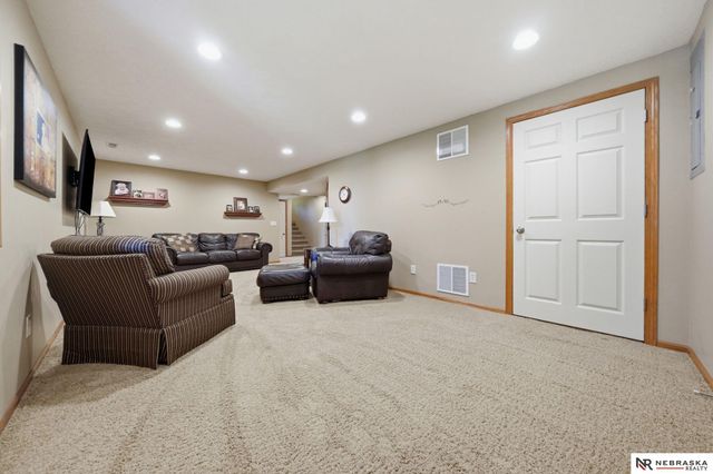 7835 S 34th Street Circle, Lincoln, NE 68516