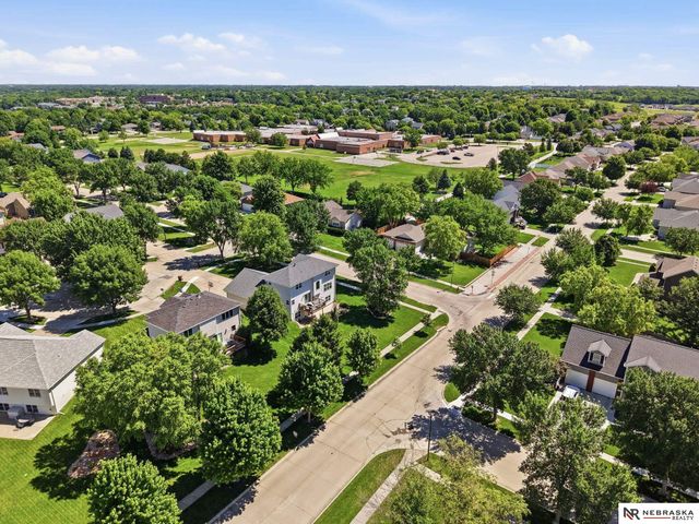 7835 S 34th Street Circle, Lincoln, NE 68516