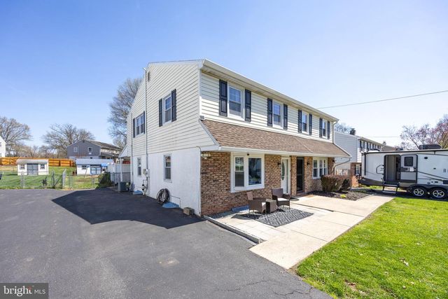 668 S 5TH AVE, Royersford, PA 19468