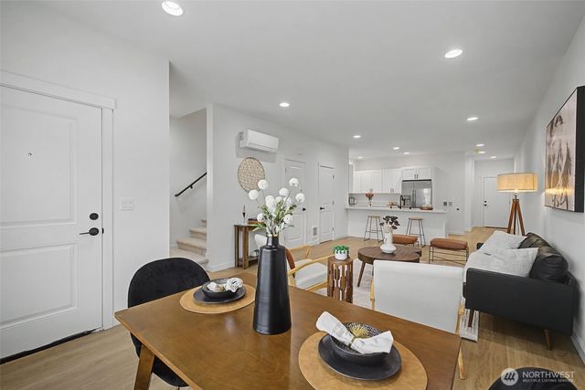 4755 Court R, Tacoma, WA 98404