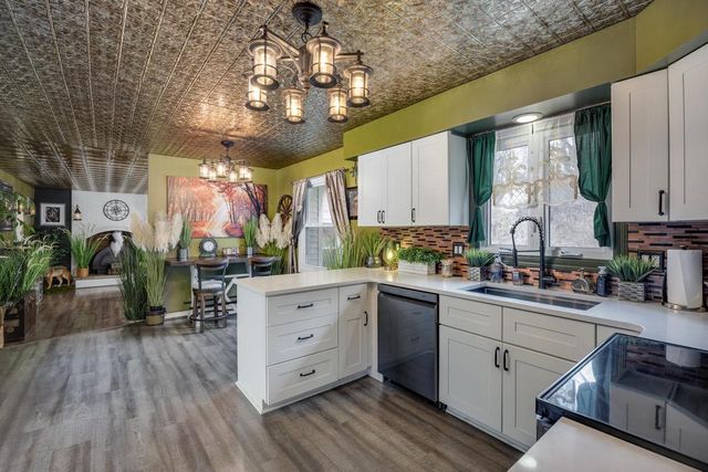 6668 W Wood Ridge Drive, Janesville, WI 53548