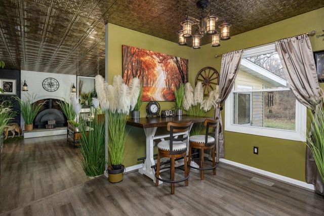 6668 W Wood Ridge Drive, Janesville, WI 53548