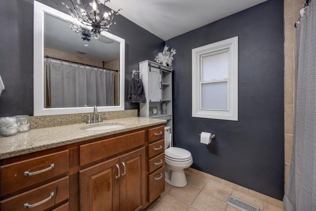 6668 W Wood Ridge Drive, Janesville, WI 53548