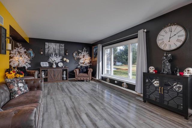 6668 W Wood Ridge Drive, Janesville, WI 53548