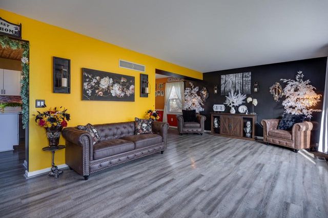 6668 W Wood Ridge Drive, Janesville, WI 53548