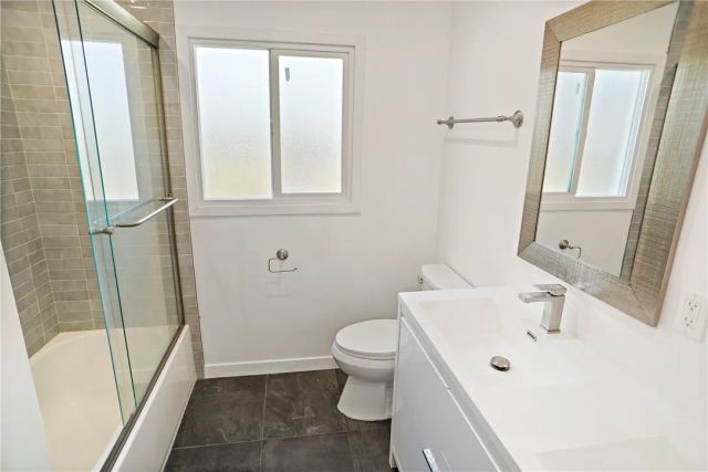 13900 Cantlay Street, Van Nuys, CA 91405