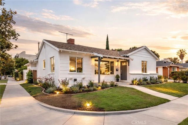 13900 Cantlay Street, Van Nuys, CA 91405