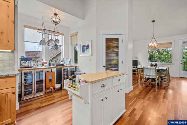 447 NW Mt Mazama St, Mcminnville, OR 97128