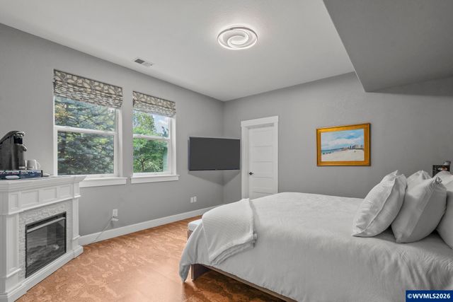 447 NW Mt Mazama St, Mcminnville, OR 97128