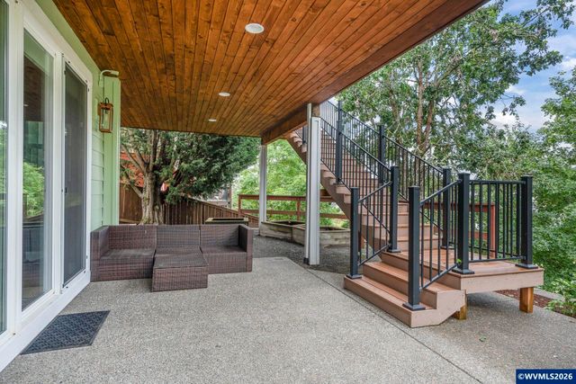 447 NW Mt Mazama St, Mcminnville, OR 97128