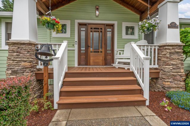 447 NW Mt Mazama St, Mcminnville, OR 97128