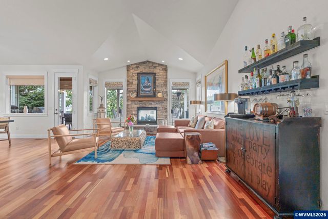 447 NW Mt Mazama St, Mcminnville, OR 97128