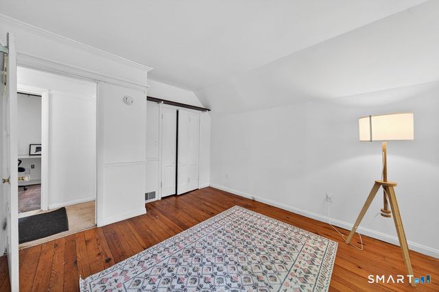 134 Greenwich Avenue, New Haven, CT 06519
