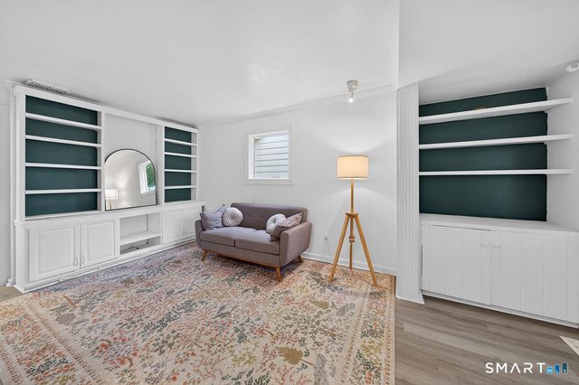 134 Greenwich Avenue, New Haven, CT 06519