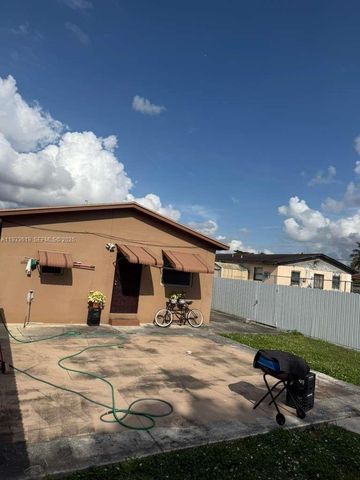 3270 NW 132nd Ter, Opa-locka, FL 33054