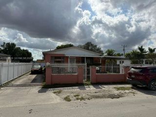 3270 NW 132nd Ter, Opa-locka, FL 33054