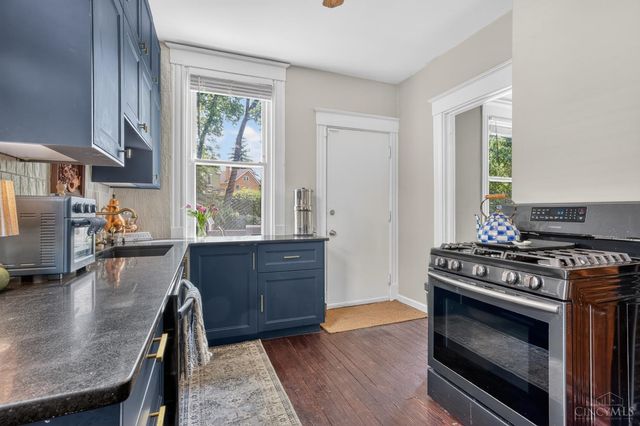 2868 Dirheim Avenue, Cincinnati, OH 45211