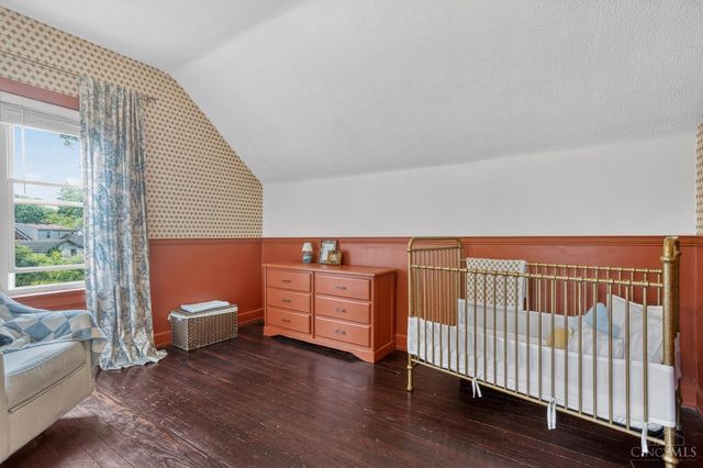 2868 Dirheim Avenue, Cincinnati, OH 45211