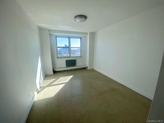 164-20 Highland Avenue 9T, Jamaica Hills, NY 11432