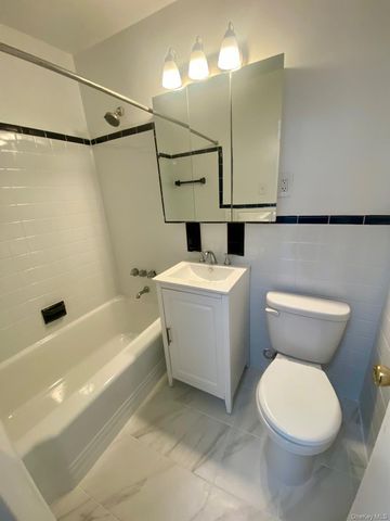 164-20 Highland Avenue 9T, Jamaica Hills, NY 11432