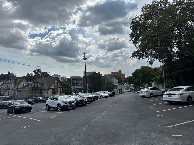 164-20 Highland Avenue 9T, Jamaica Hills, NY 11432