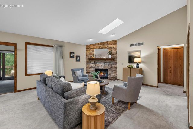 210 Riveredge COURT, Thiensville, WI 53092