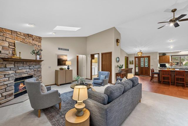 210 Riveredge COURT, Thiensville, WI 53092