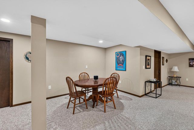 210 Riveredge COURT, Thiensville, WI 53092