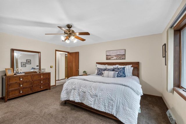 210 Riveredge COURT, Thiensville, WI 53092
