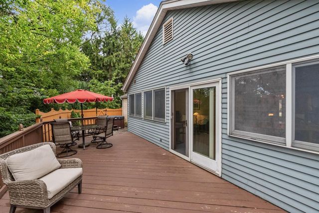 210 Riveredge COURT, Thiensville, WI 53092